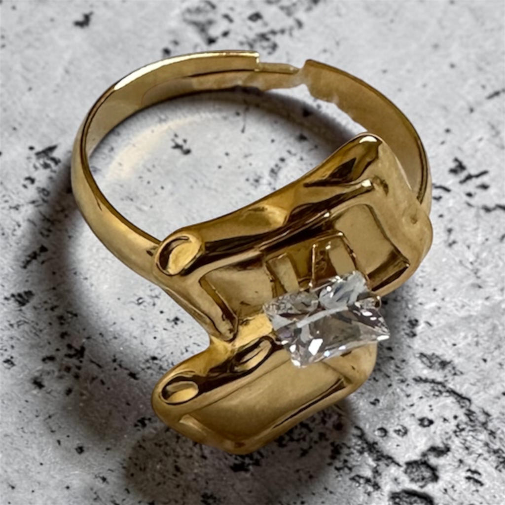 Chunky ring