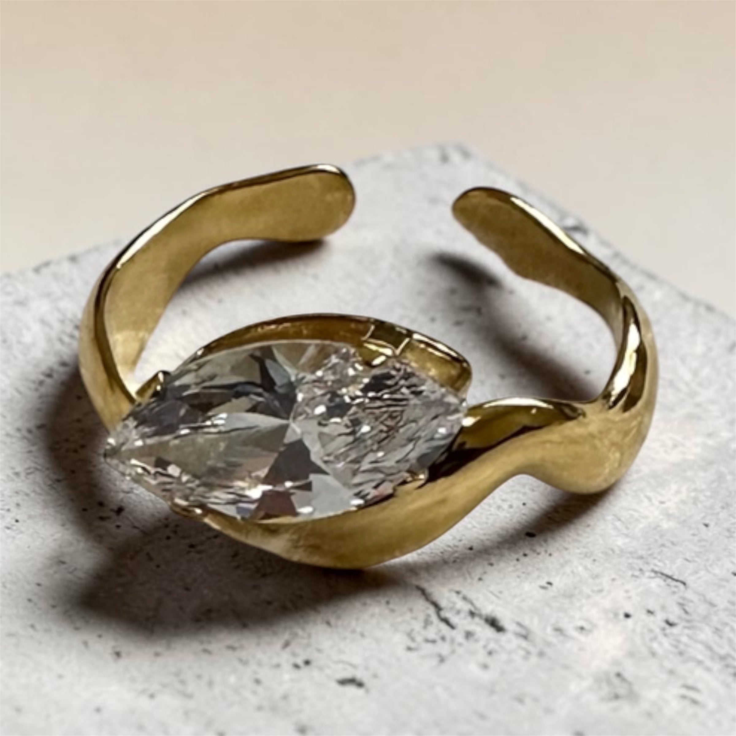 Chunky ring