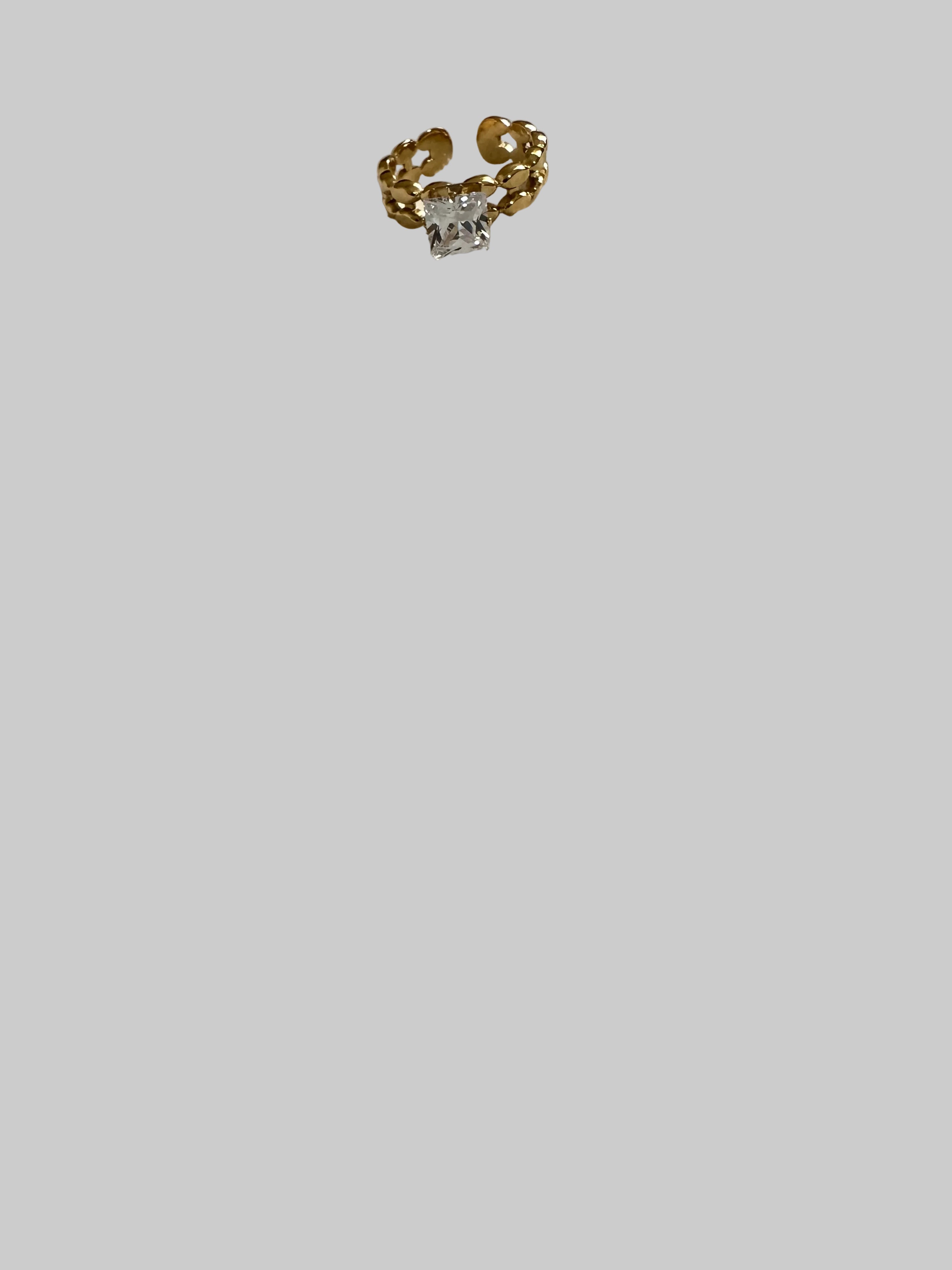 Chunky ring