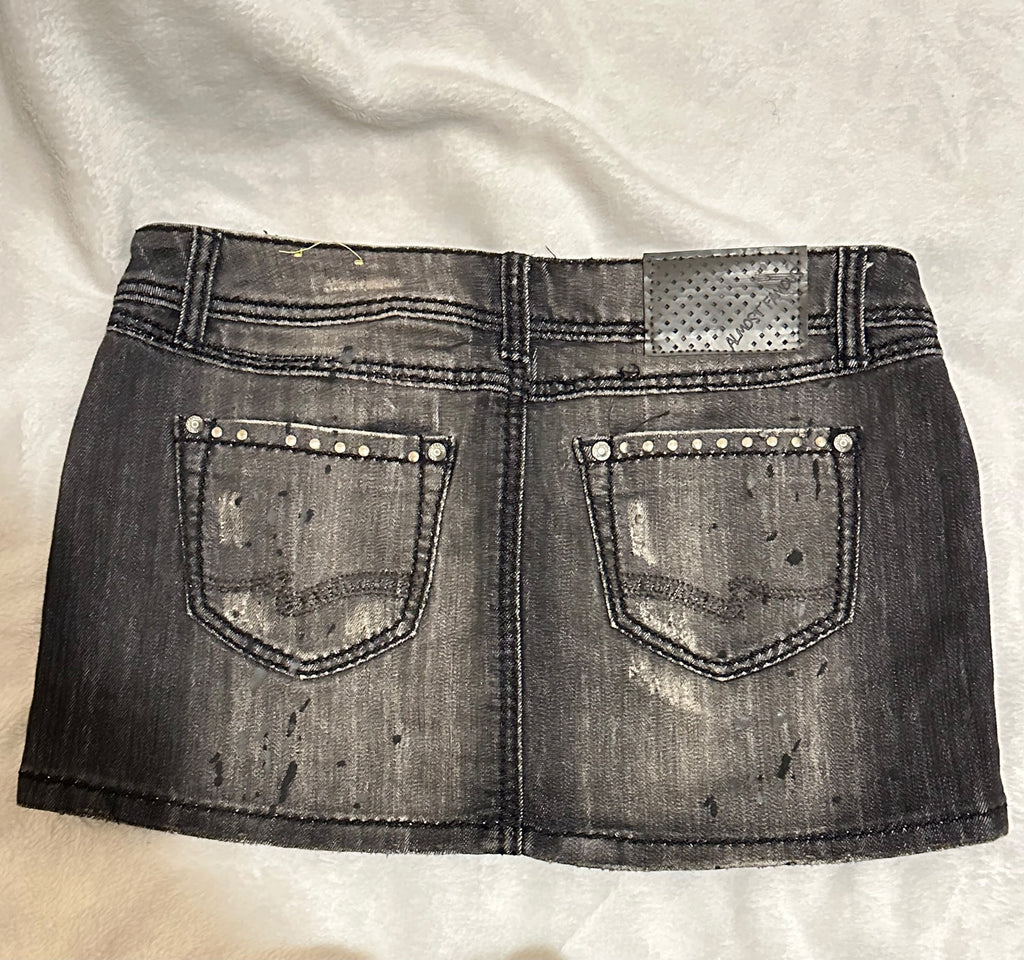 Almost Famous Y2K Studded Denim Mini Skirt Black Wash Size 5 Juniors